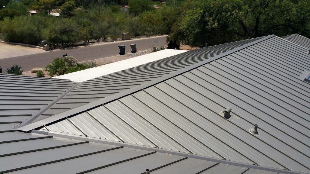 A Metal roof that was built by the roofers at Canyon State Roofing and Consulting for a property owner in Phoenix